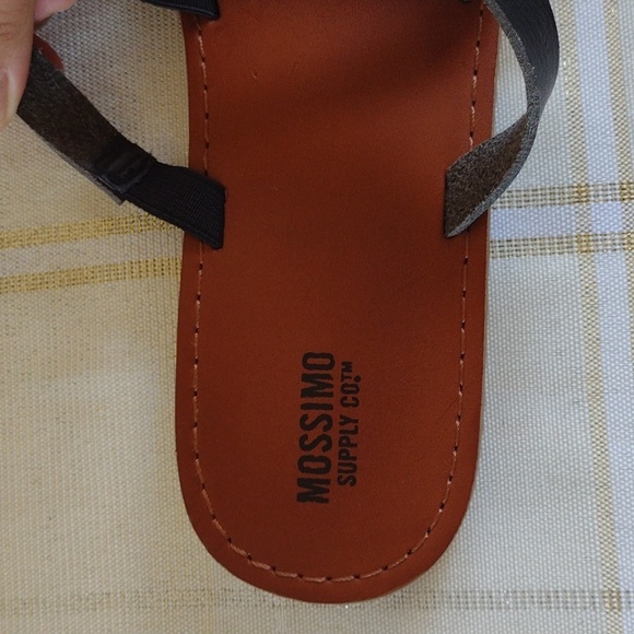 Mossimo sandals - Picture 10 of 13